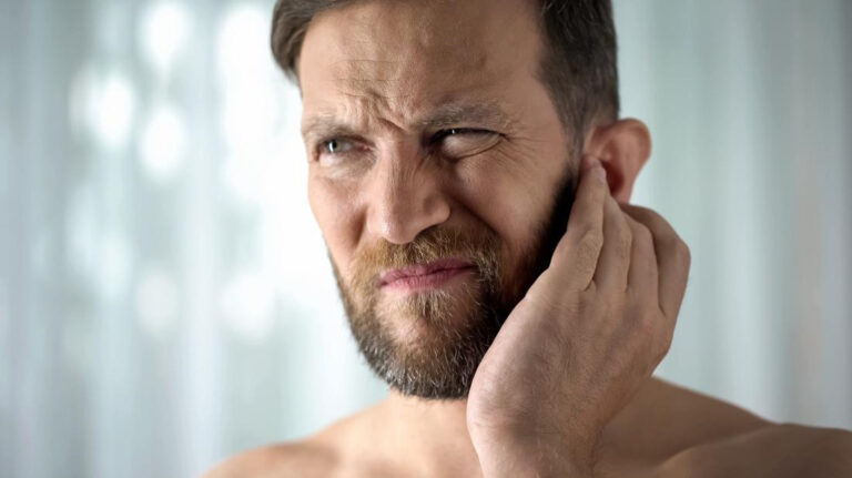 أعراض التهاب الأذن الوسطى وطرق الوقاية
