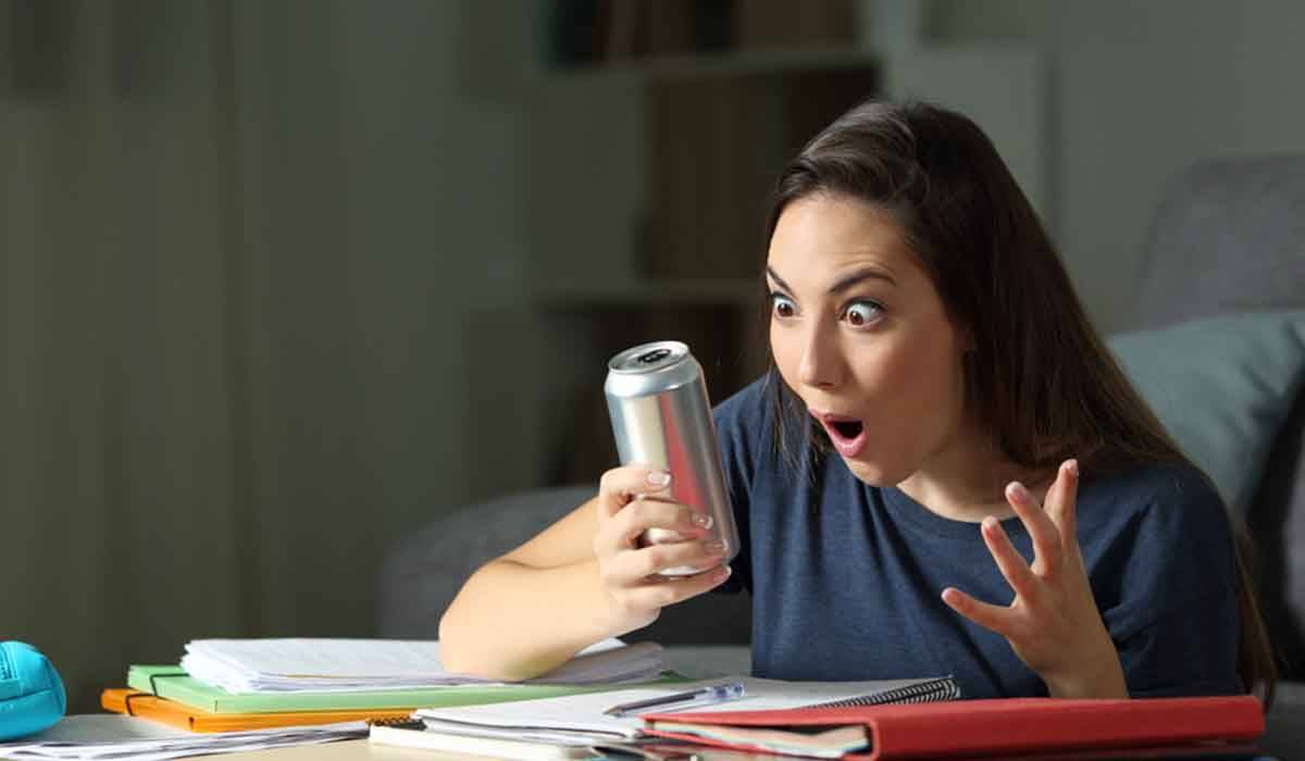 أضرار مشروبات الطاقة على المراهقين