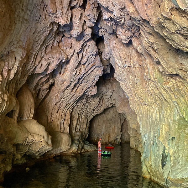 Capturing the Elusive Light|Photography Challenges within Coyote Creek Cave