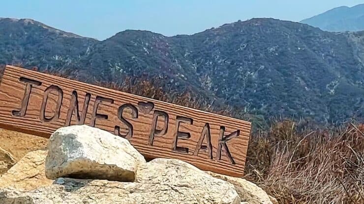 Unveiling Jones Peak|Geographic Location and Significance