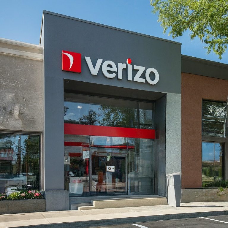 Is Verizon Business Cheaper Than Personal