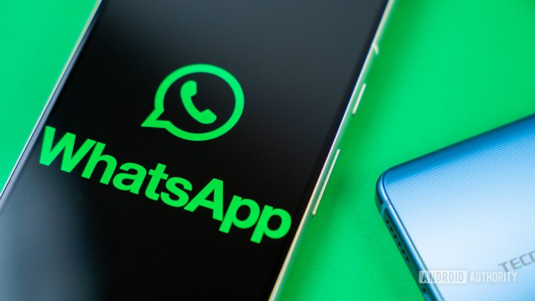 does whatsapp messages show up on your phone bill