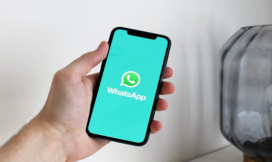 does whatsapp messages show on your phone bill