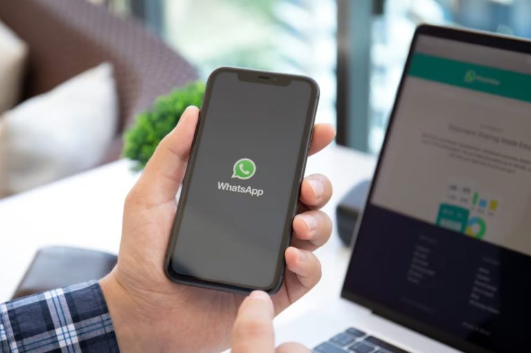 does whatsapp text messages show on phone bill