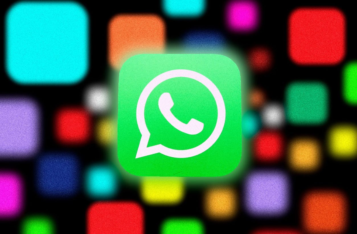 does whatsapp messages show on phone bill